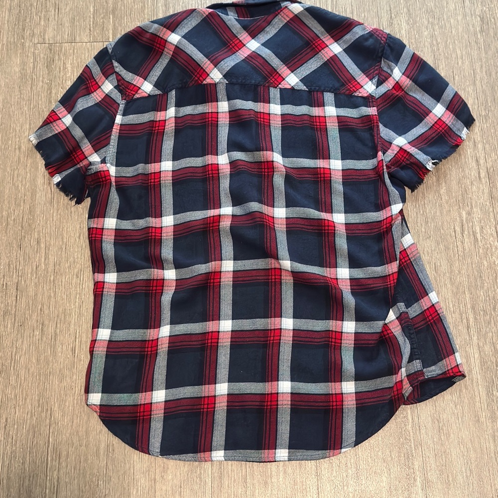 Guess Los Angeles Short Sleeve Button Up Shirt Blue Red Patterned Cotton Rayon - Picture 4 of 4
